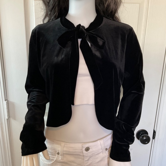 Forever 21 Velvet Neck Tie Cardigan Shrug - Picture 2 of 10